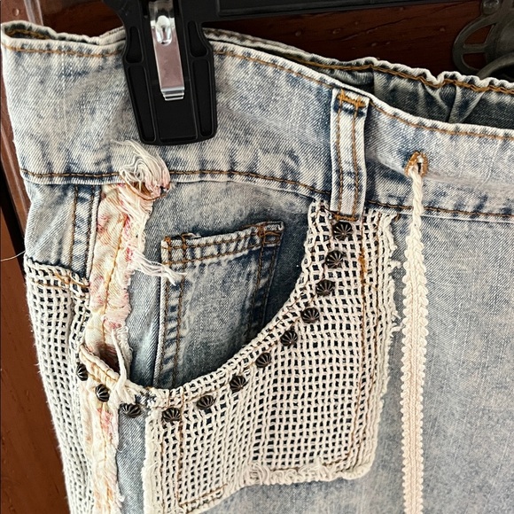 POL Distressed Wide Leg Jeans in Blue And White - Picture 5 of 12